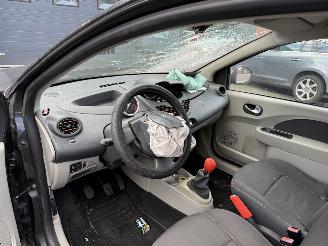 Renault Twingo 1.2 Dynamique airco picture 11