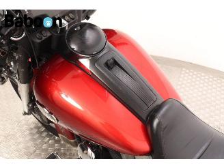 Harley-Davidson  FLHTCU Ultra Glide Classic picture 21