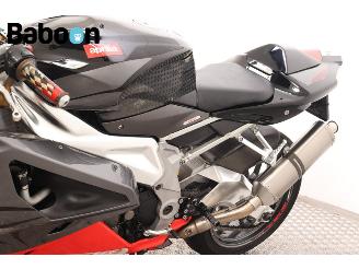 Aprilia RSV 1000 R  picture 22