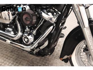 Harley-Davidson  FLDE Softail Deluxe ABS picture 14