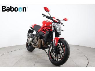 Ducati Monster 821  picture 2