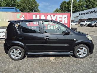 Daihatsu Sirion 1.3 16v SPORT picture 2