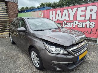 Unfallwagen Peugeot 308 1.6 BlueHDI Blue Lease Executive 2014/7