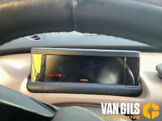 Citroën C4 cactus C4 Cactus (0B/0P), Hatchback 5-drs, 2014 1.6 Blue Hdi 100 picture 17