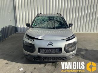 Vrakbiler auto Citroën C4 cactus C4 Cactus (0B/0P), Hatchback 5-drs, 2014 1.2 PureTech 110 12V 2015/3