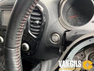 Nissan Juke Juke (F15), SUV, 2010 / 2019 1.2 DIG-T 16V picture 17