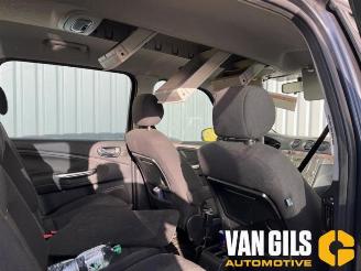 Ford Galaxy  picture 7