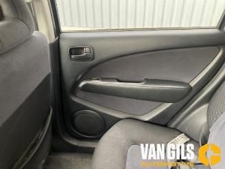 Mitsubishi Outlander Outlander (CU), SUV, 2001 / 2007 2.0 16V 4x2 picture 16