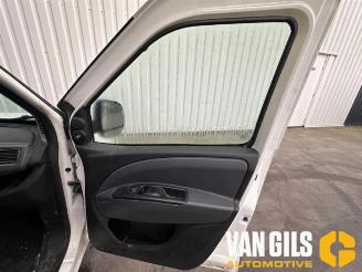 Fiat Doblo Doblo Cargo (263), Van, 2010 1.3 MJ 16V DPF Euro 5 picture 13
