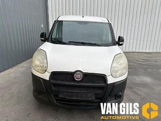 Vrakbiler auto Fiat Doblo Doblo Cargo (263), Van, 2010 1.3 MJ 16V DPF Euro 5 2011/3