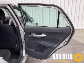 Toyota Auris Auris (E15), Hatchback, 2006 / 2012 1.8 16V HSD Full Hybrid picture 8