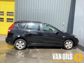 Hyundai I-30 i30 Crosswagon (WWH), Combi, 2007 / 2012 1.4 CVVT 16V picture 7