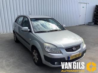 Kia Rio Rio II (DE), Hatchback, 2005 / 2011 1.4 16V picture 2