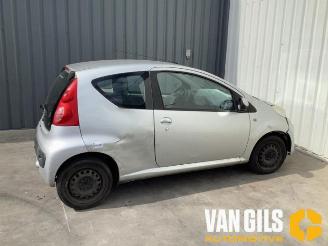 Peugeot 107 107, Hatchback, 2005 / 2014 1.0 12V picture 7