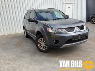 Mitsubishi Outlander  picture 4