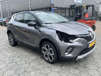 Renault Captur 1.3 AUTOM 140 Initiale Paris picture 3