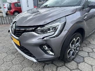 Renault Captur 1.3 AUTOM 140 Initiale Paris picture 10