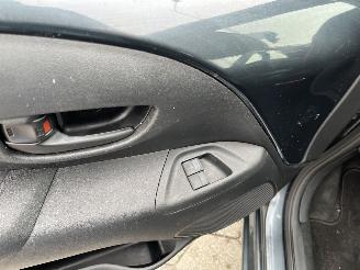 Peugeot 108 1.0 e-VTi Active picture 16