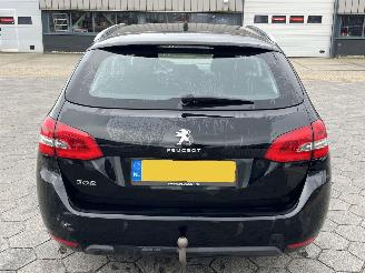 Peugeot 308 SW 1.2 PureTech Allure picture 5