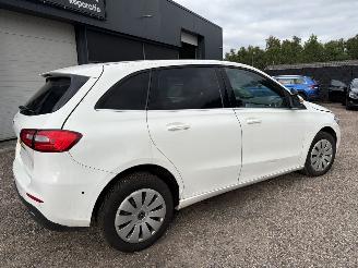 Mercedes B-klasse 200d Advantage AUTOMAAT picture 4