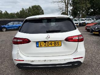 Mercedes B-klasse 200d Advantage AUTOMAAT picture 5