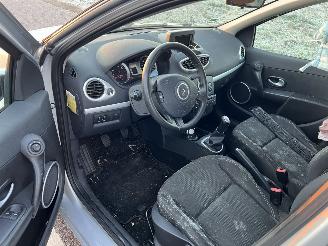 Renault Clio 1.2-16V TCe 100 picture 5