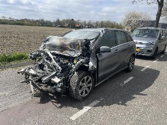 Mercedes B-klasse B 180 picture 2