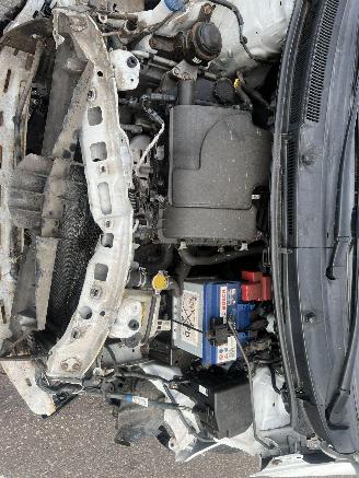 Toyota Yaris 1.0-12V picture 6