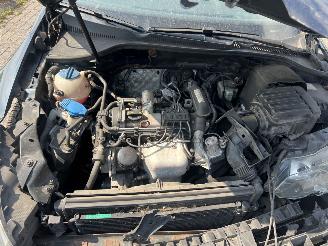 Volkswagen Golf 1.6 Trendline picture 6