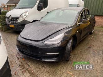 Vrakbiler auto Tesla Model 3 Model 3, Sedan, 2017 EV AWD 2019/12