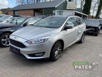 Vrakbiler auto Ford Focus Focus 3 Wagon, Combi, 2010 / 2020 1.0 Ti-VCT EcoBoost 12V 125 2017/10