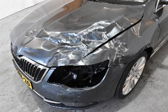 Skoda Superb 1.6 TDI Champs Elys. picture 9