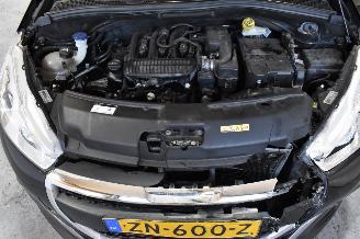 Peugeot 208 1.2 PureT. Signature picture 17