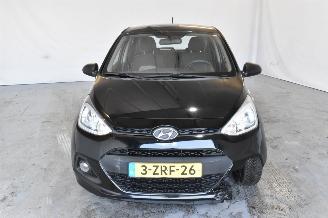 Hyundai I-10 1.0i i-Motion picture 2