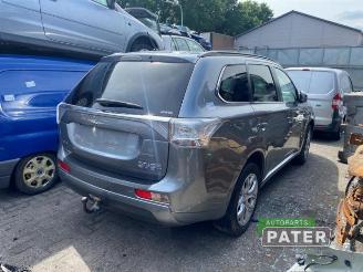 Mitsubishi Outlander Outlander (GF/GG), SUV, 2012 / 2022 2.0 16V PHEV 4x4 picture 3