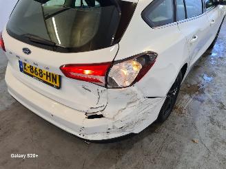 Ford Focus 1.5 EcoBl. Tr.Ed.Bns picture 10