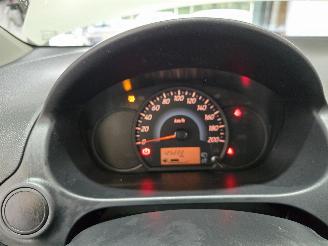 Mitsubishi Space-star 1.0 Entry picture 23