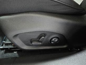 Jeep Compass 4xe 240 Hybrid Summit picture 32