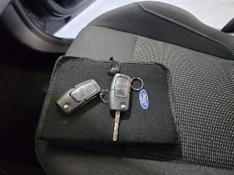 Ford B-Max 1.0 EcoB. Titanium picture 36