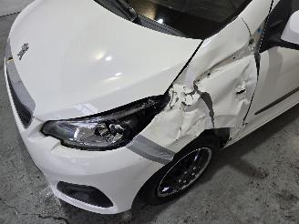 Peugeot 108 1.0 e-VTi Blue Lion picture 9