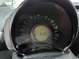 Peugeot 108 1.0 e-VTi Blue Lion picture 23