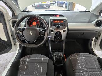 Peugeot 108 1.0 e-VTi Blue Lion picture 18