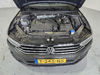 Volkswagen Passat Variant 1.5 TSI Business picture 12