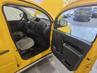 Renault Kangoo 1.5 dCi 90 Express Maxi Black Edition S&S picture 19