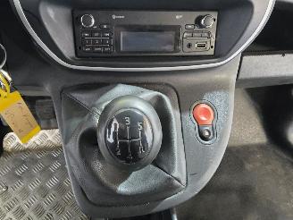 Renault Kangoo 1.5 dCi 90 Express Maxi Black Edition S&S picture 32