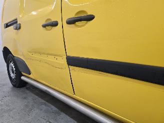 Renault Kangoo 1.5 dCi 90 Express Maxi Black Edition S&S picture 10