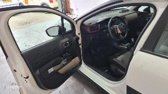 Citroën C3 1.2 PureTech ELLE picture 19