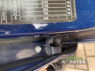 Ford Fiesta Fiesta 6 (JA8), Hatchback, 2008 / 2018 1.0 Ti-VCT 12V 65 picture 11