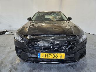 Volvo V-90 2.0 T8 Plug-in hybrid AWD Ultra Dark picture 2