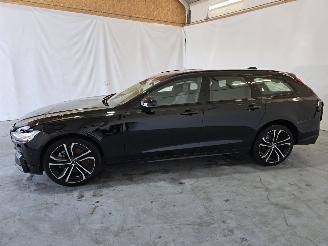 Volvo V-90 2.0 T8 Plug-in hybrid AWD Ultra Dark picture 4
